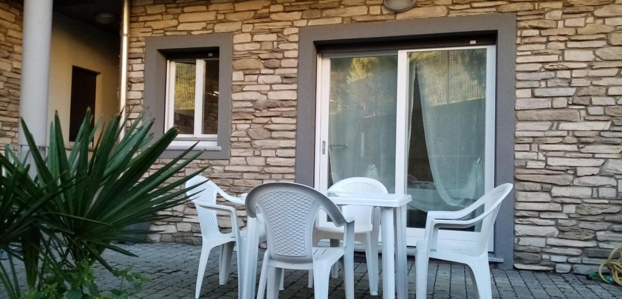 Residence Alessandra Supervacanza House - Domaso Bagian luar foto