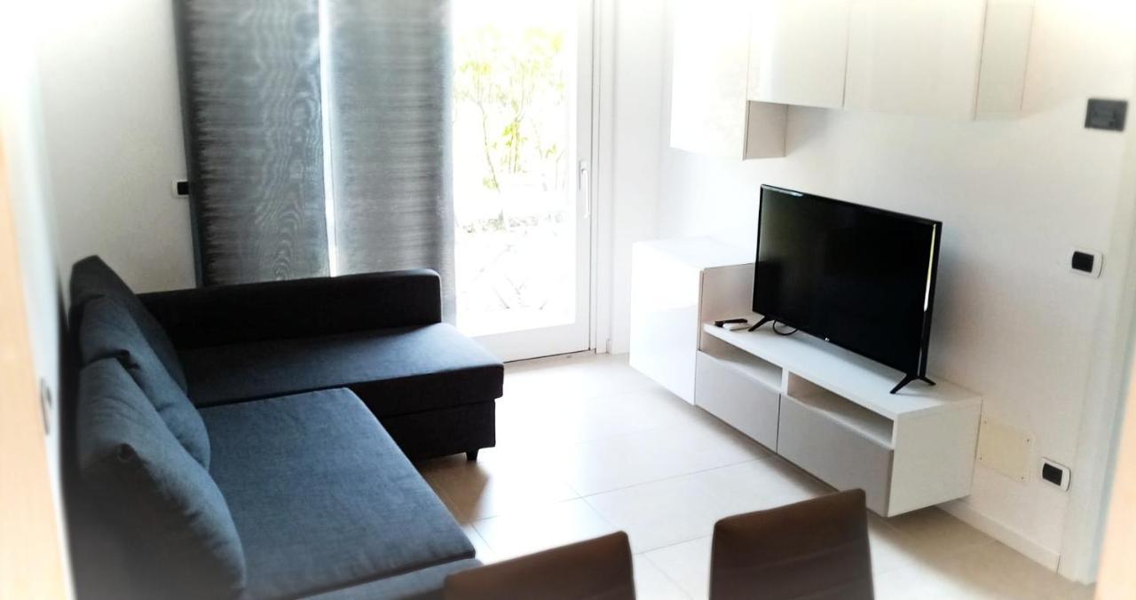 Residence Alessandra Supervacanza House - Domaso Bagian luar foto